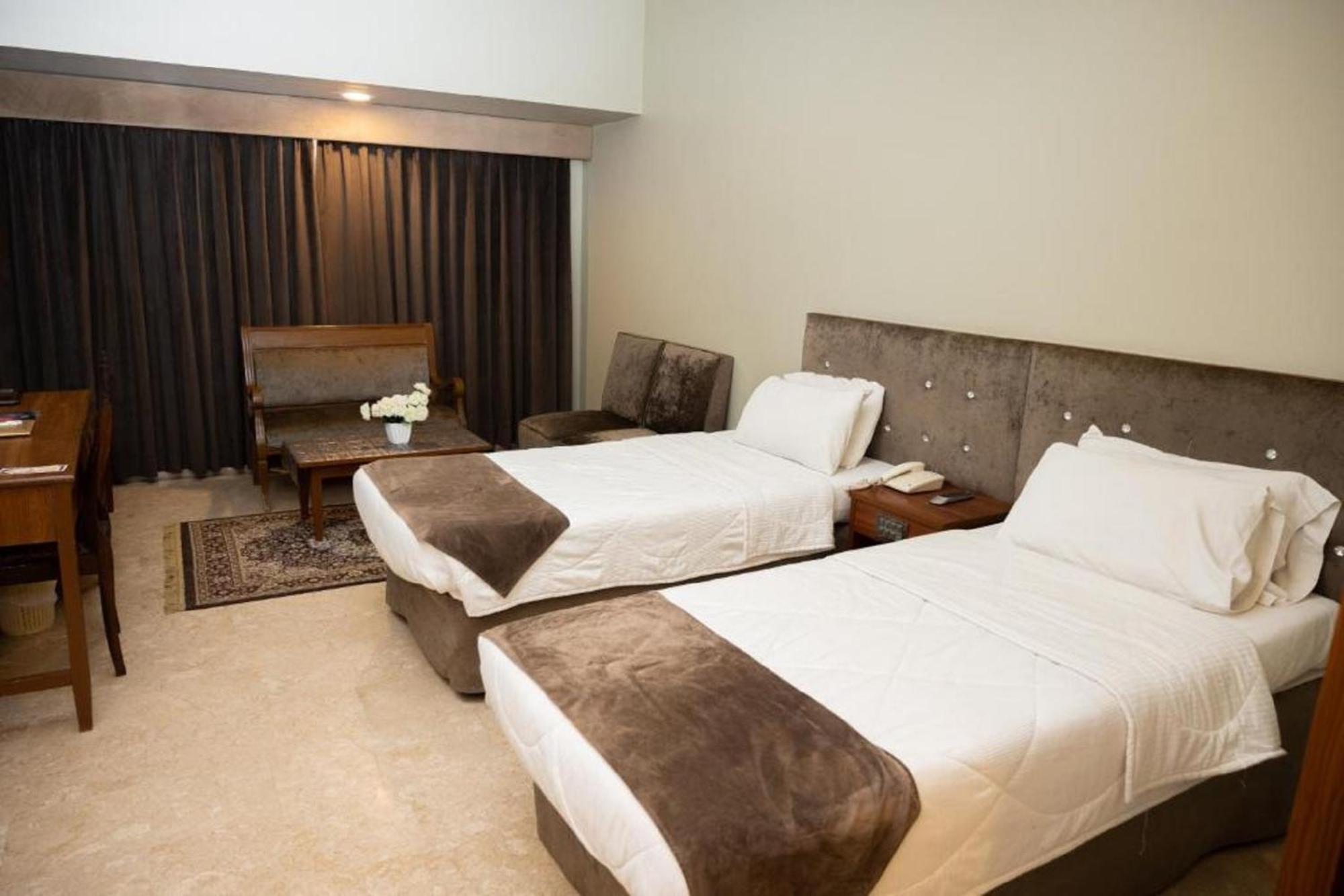 Faran Hotel 卡拉奇 外观 照片