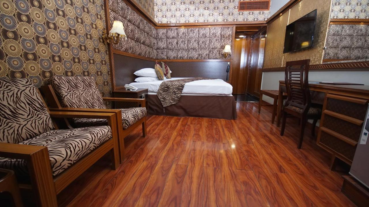Faran Hotel 卡拉奇 外观 照片